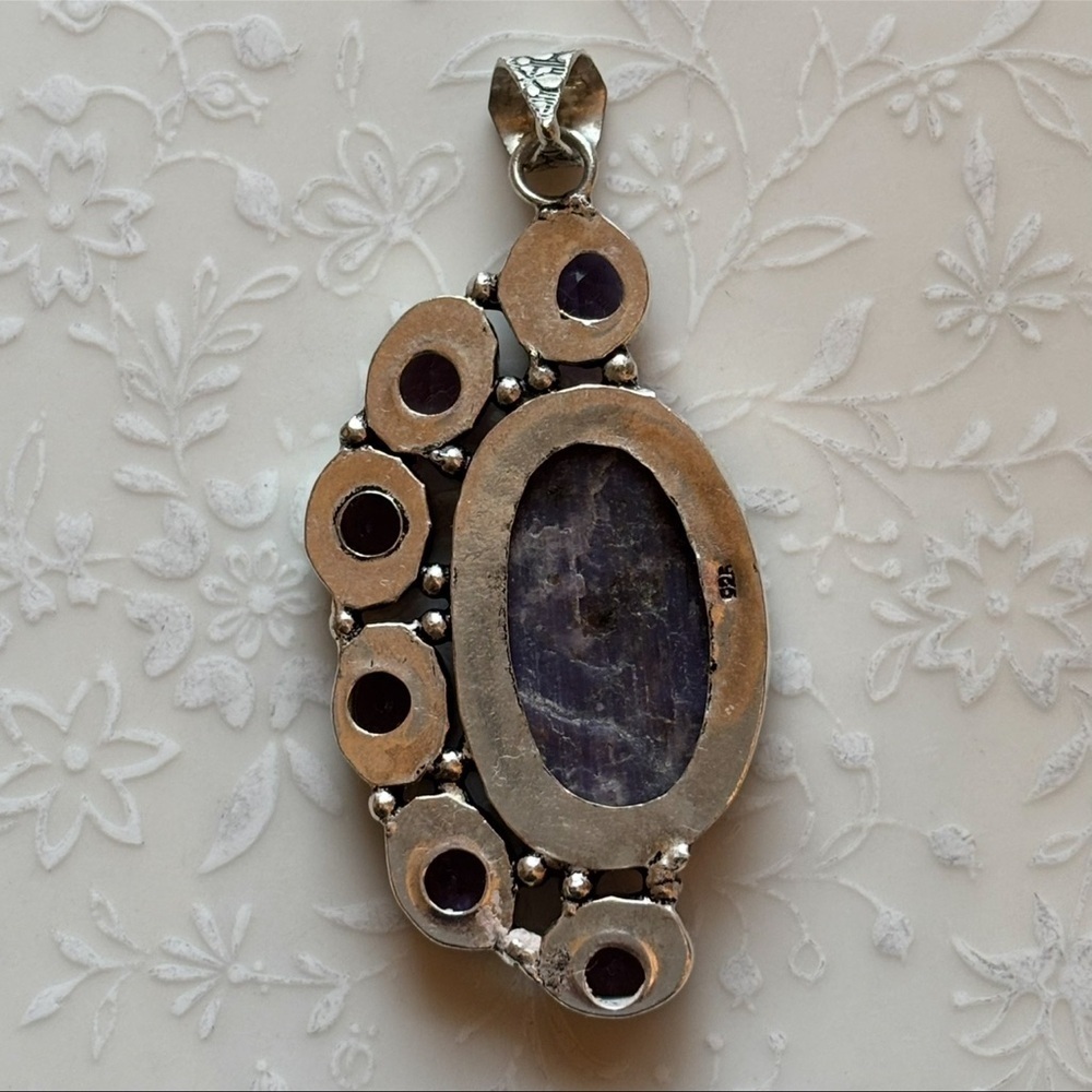 Elegant Purple Stone Necklace - Picture 3 of 3